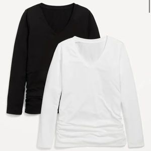 BRAND NEW NWT Old Navy Maternity 2 Pack EveryWear V-Neck T-Shirt